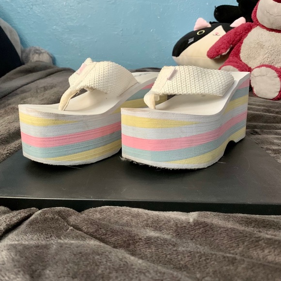 rocket dog rainbow flip flops